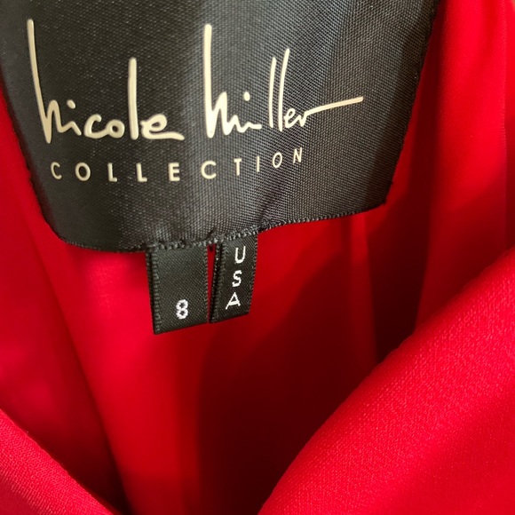 🔥Nicole Miller Collection | Plunge Gown - Picture 4 of 6